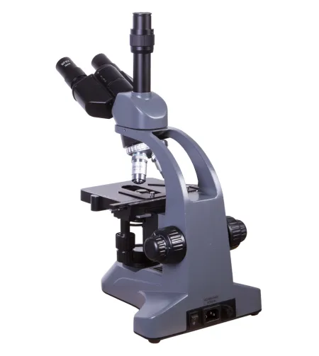 Levenhuk 740T Trinokulārais microskops