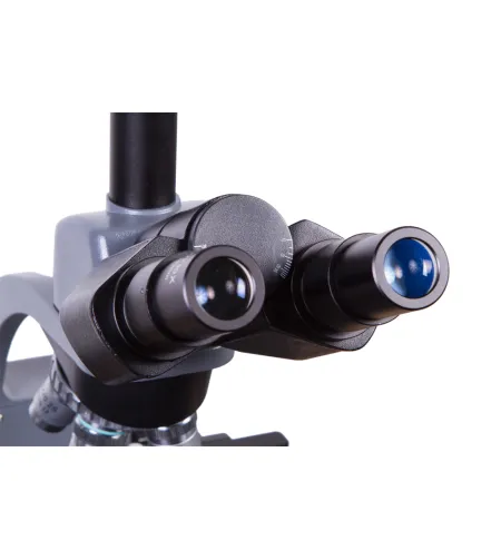 Levenhuk 740T Trinokulārais microskops