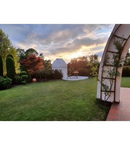 PULSAR 2.2 METRE OBSERVATORY FULL HEIGHT