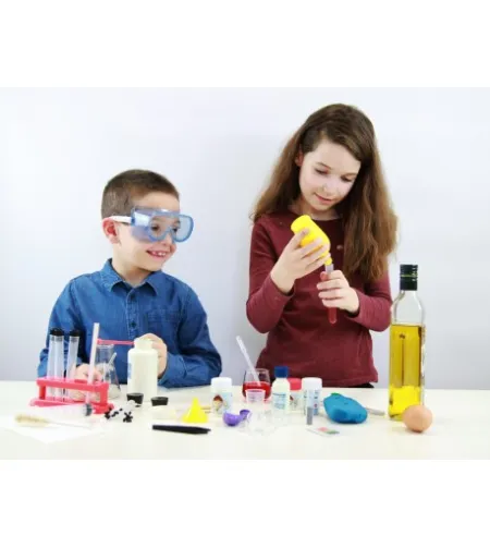 Chemijos laboratorija su 150 eksperimentų Buki