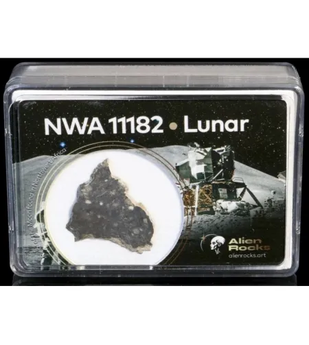 Svetimų uolienų meteoritai Mėnulio NWA 11182 1,5–2 gramai