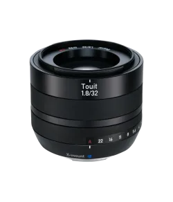 Zeiss Touit 32mm f/1.8 Fuji X